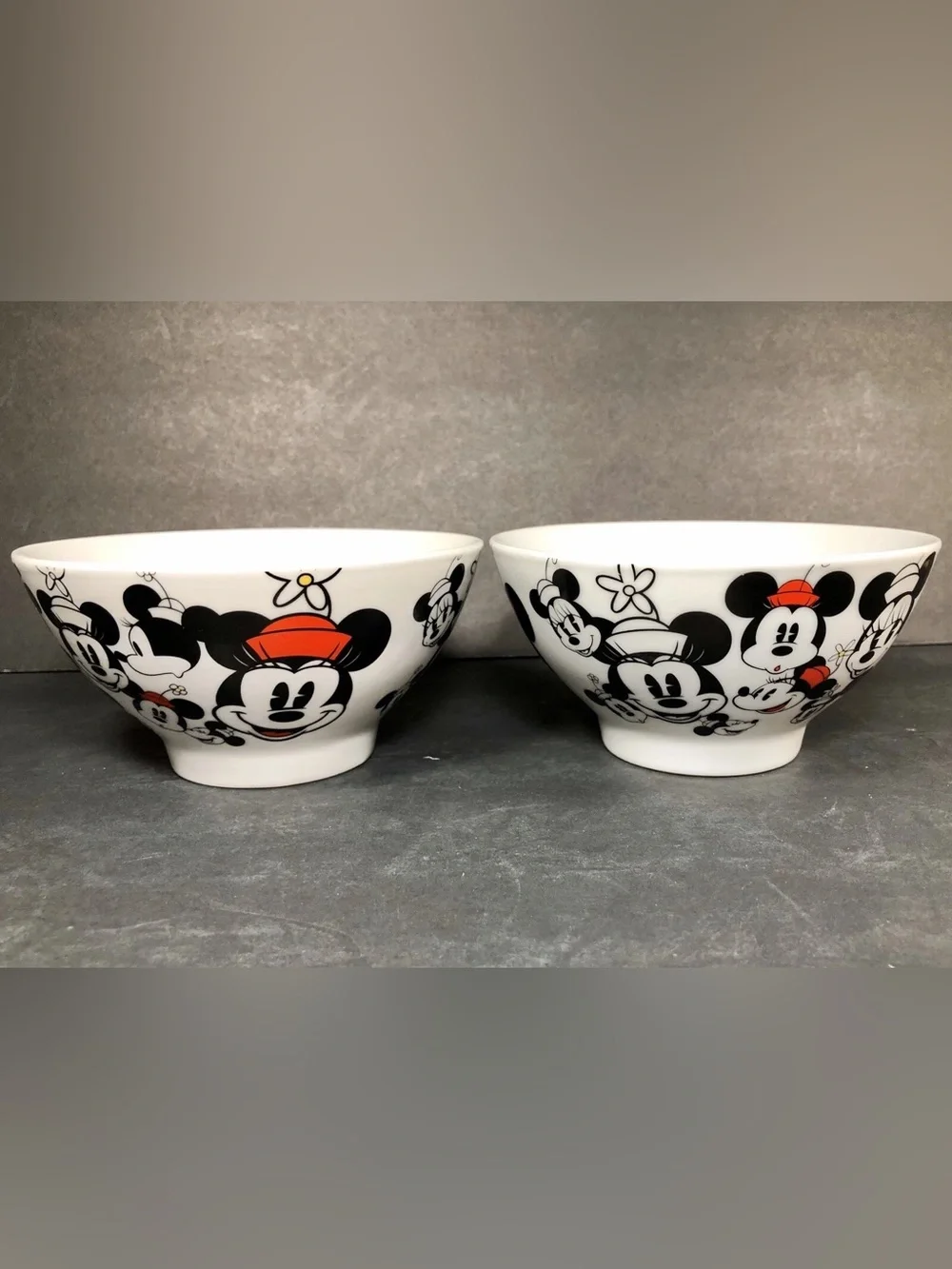 Disney Minnie Mouse All Over Bowl Set of 2 Ceramic Kitchen 5.5” White Bowls NWT